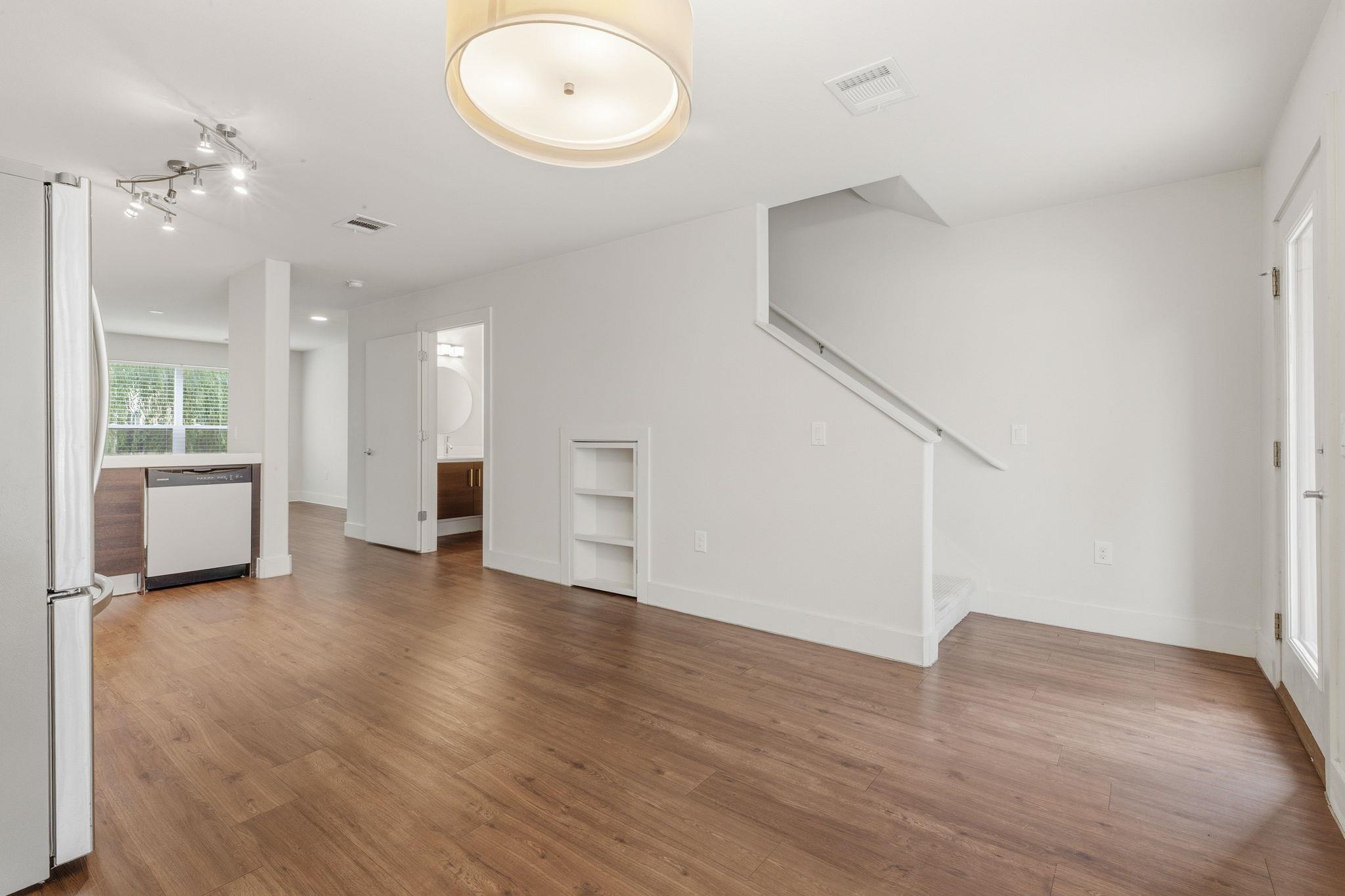 1101 Grove BLVD # 708