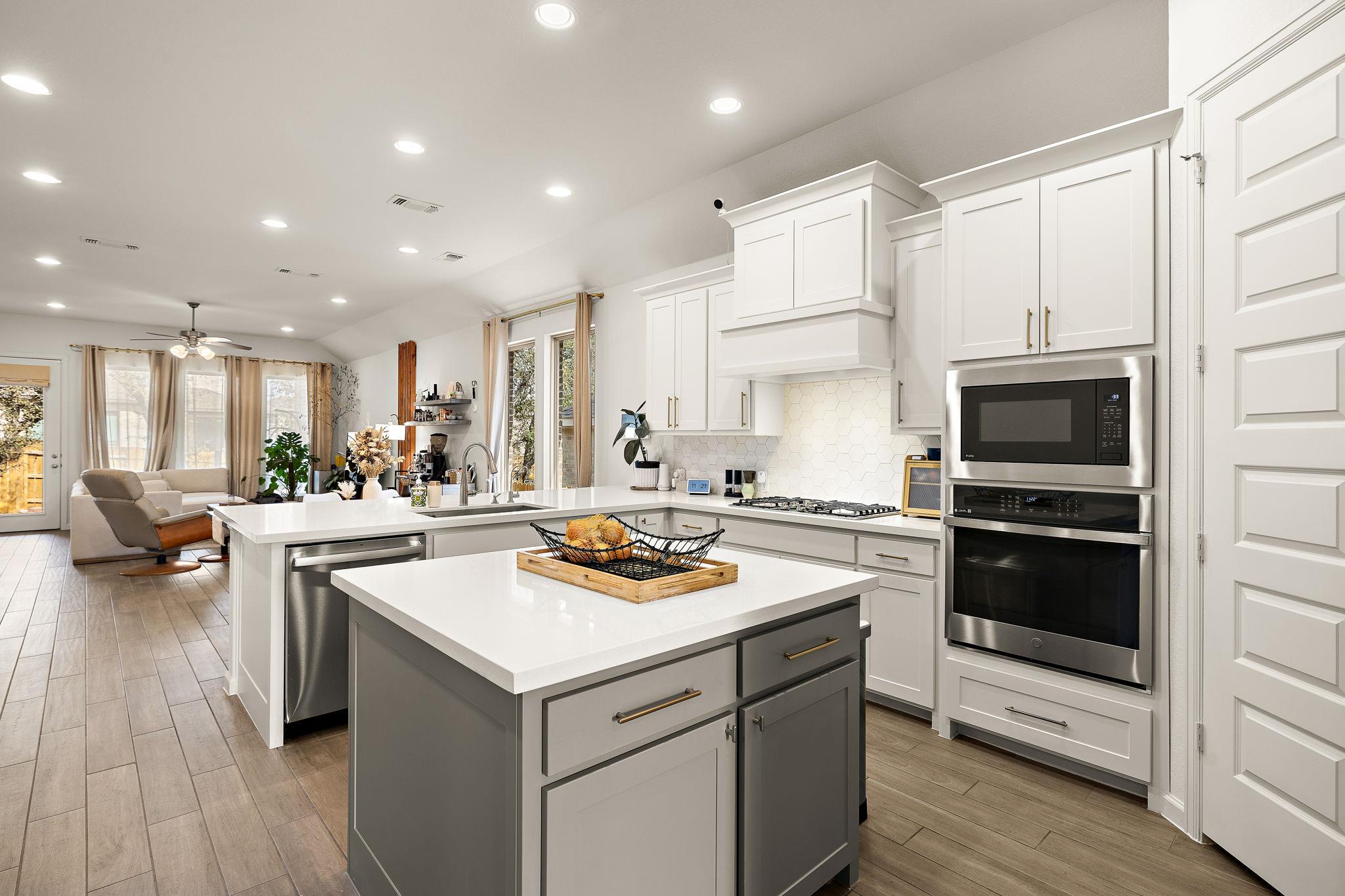 1213 Thunderhead TRL