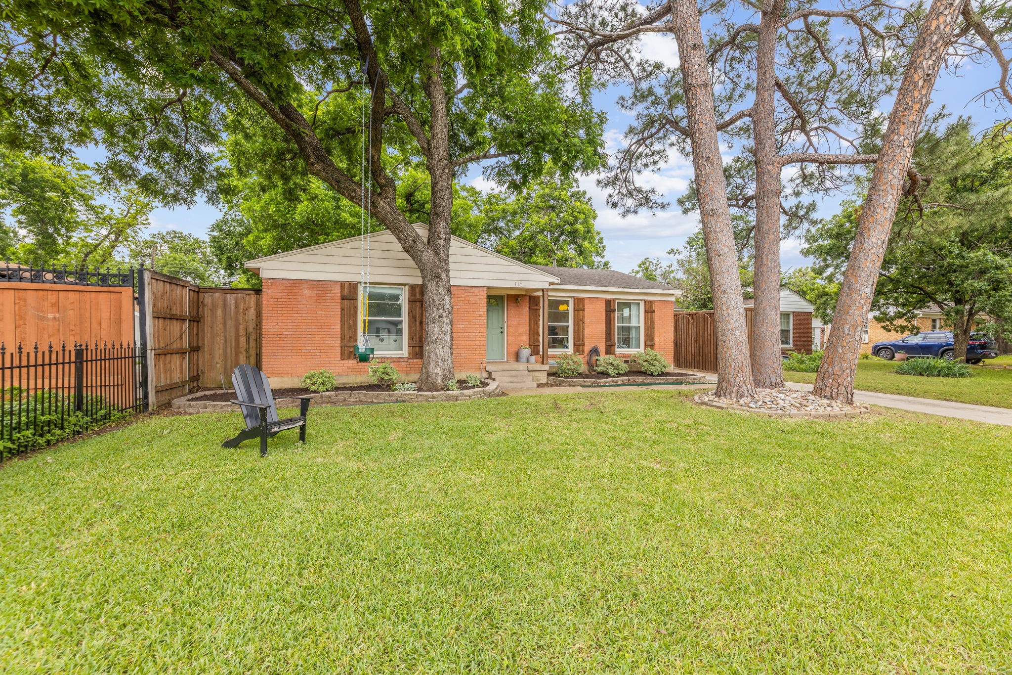 114 E Ireland Drive
