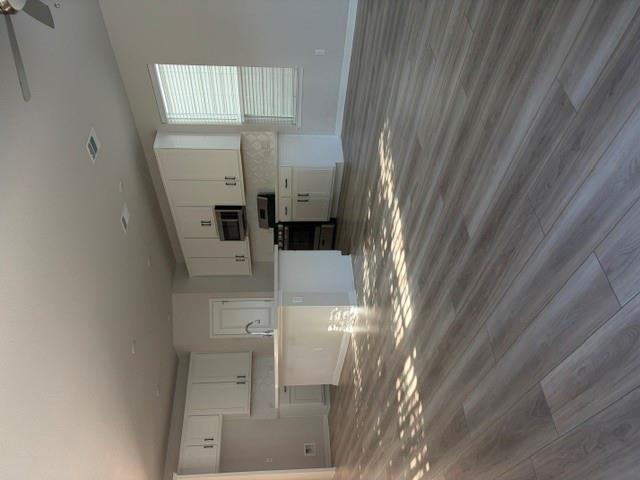 1653 Coral Sunrise TRL