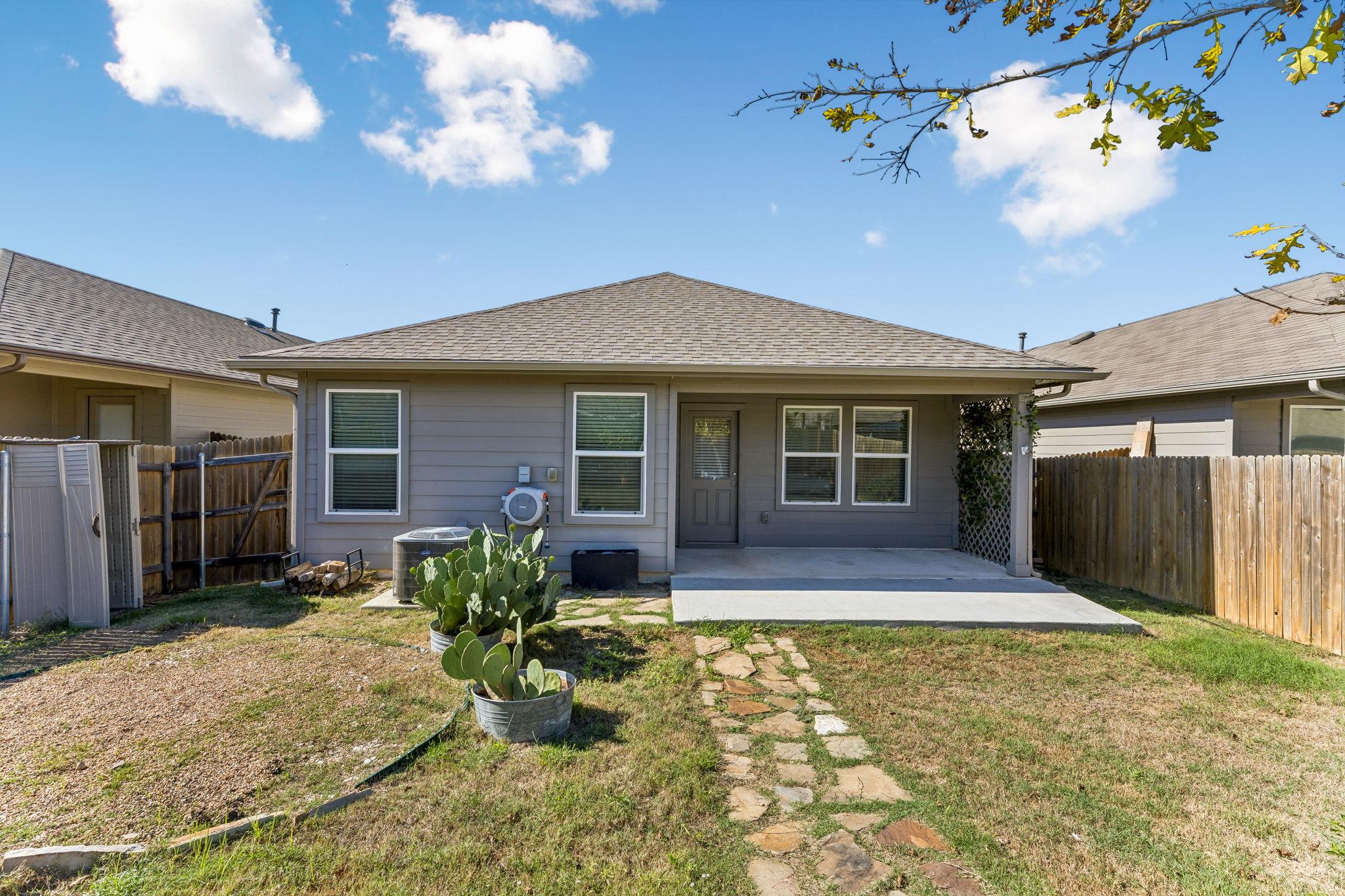216 Dorchester DR