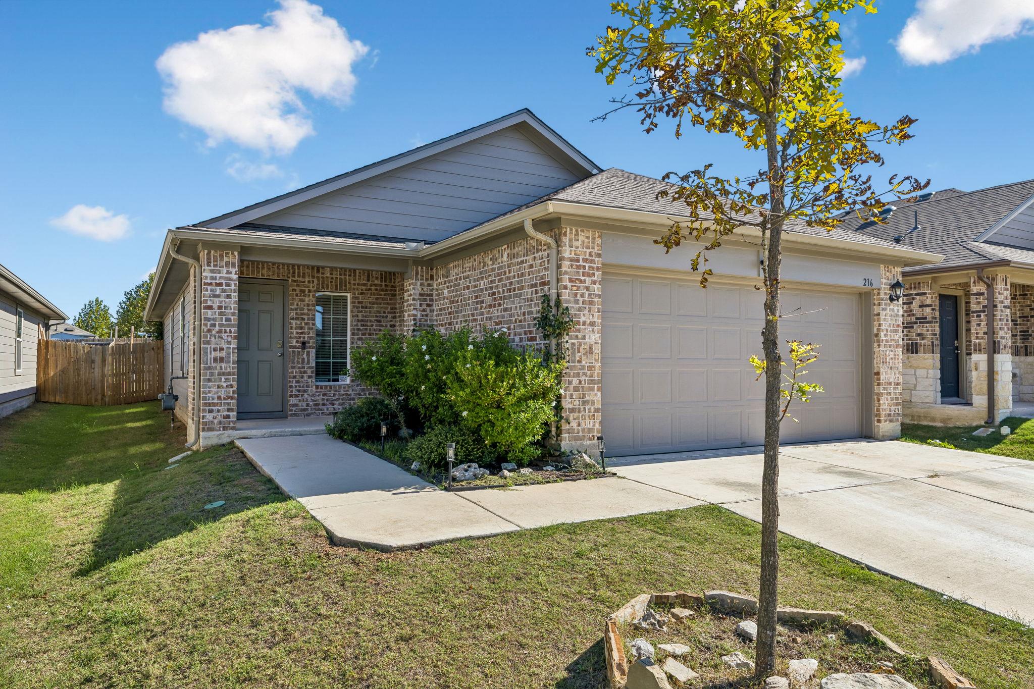 216 Dorchester DR