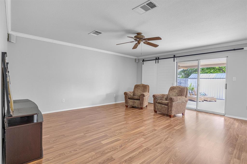 4305 Cisco Valley DR