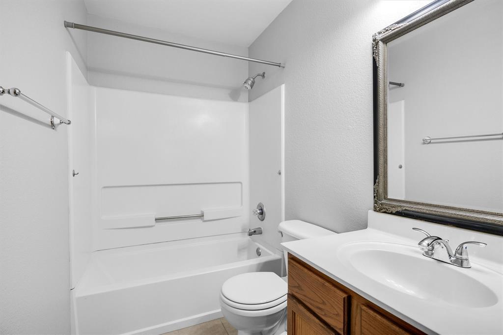 4305 Cisco Valley DR