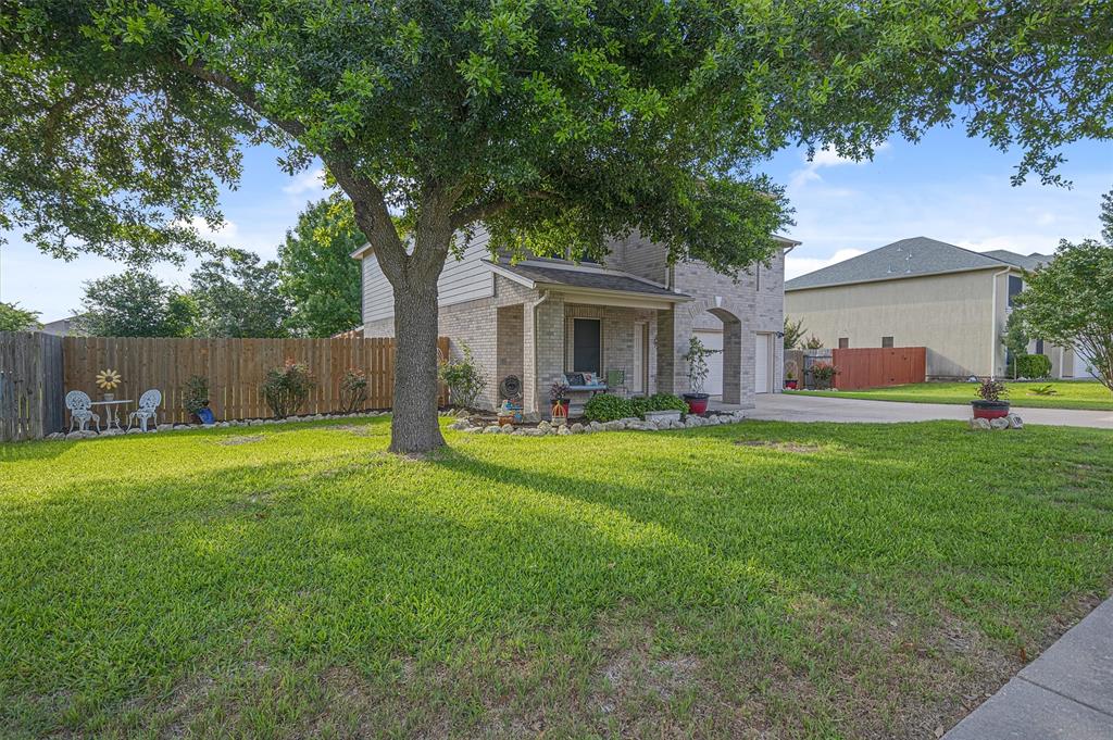 4305 Cisco Valley DR