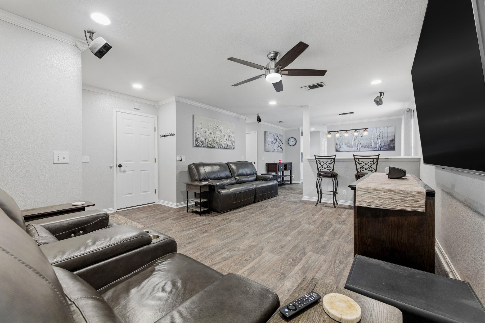 6756 Broad Brook DR