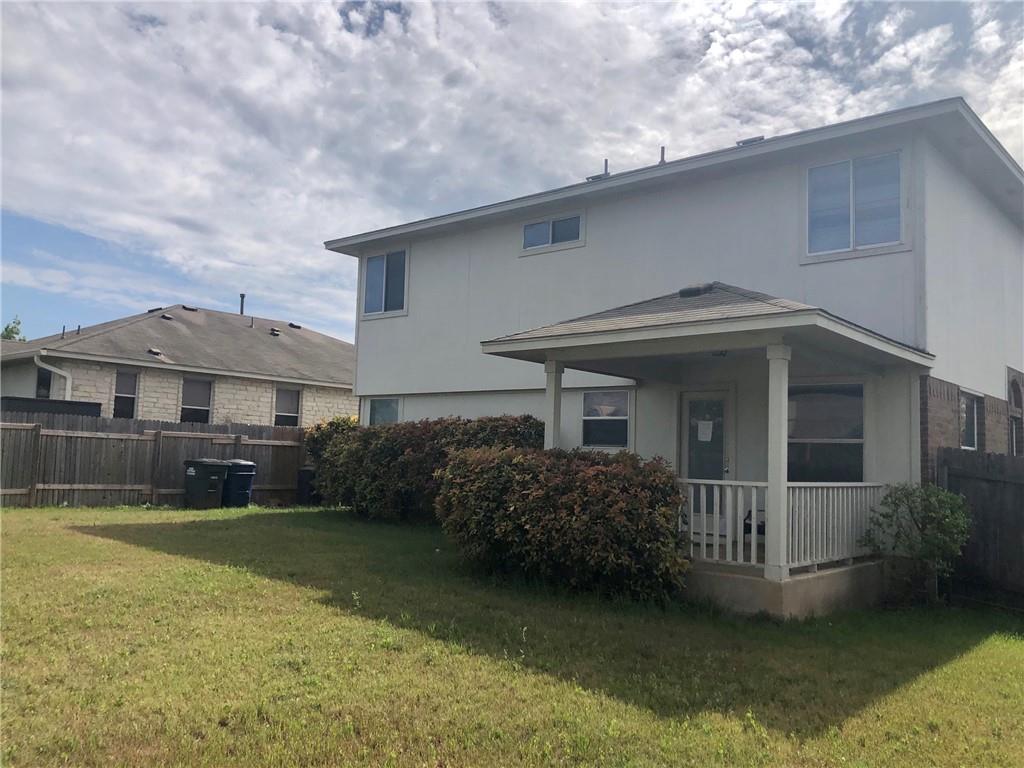 1004 Henderson DR