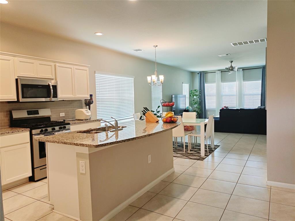 7116 Ranchito DR