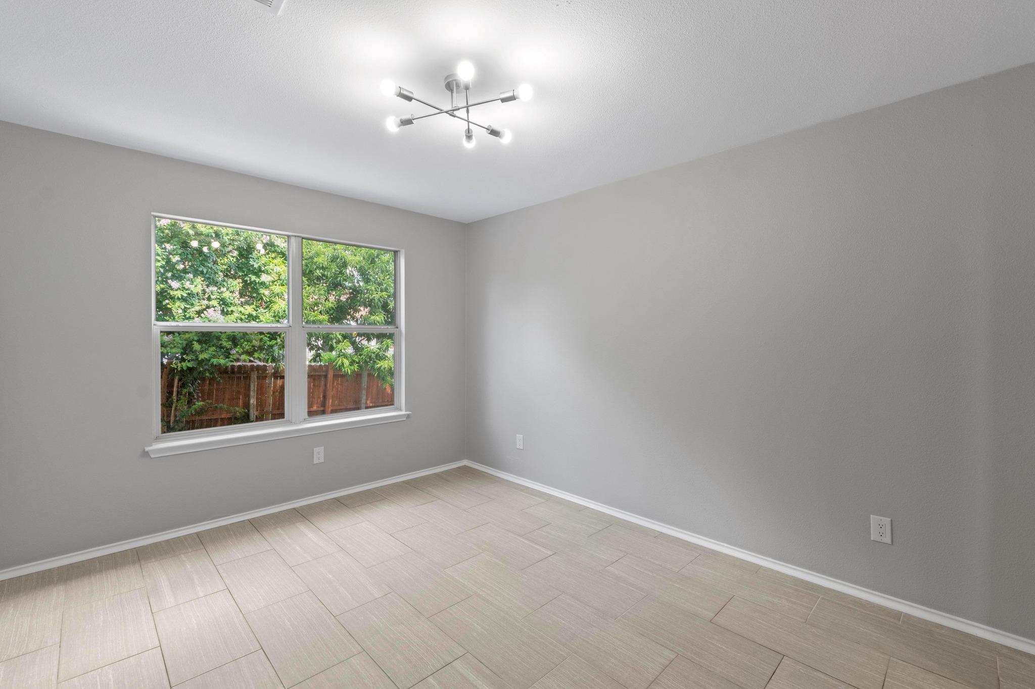 12708 Collindale CV