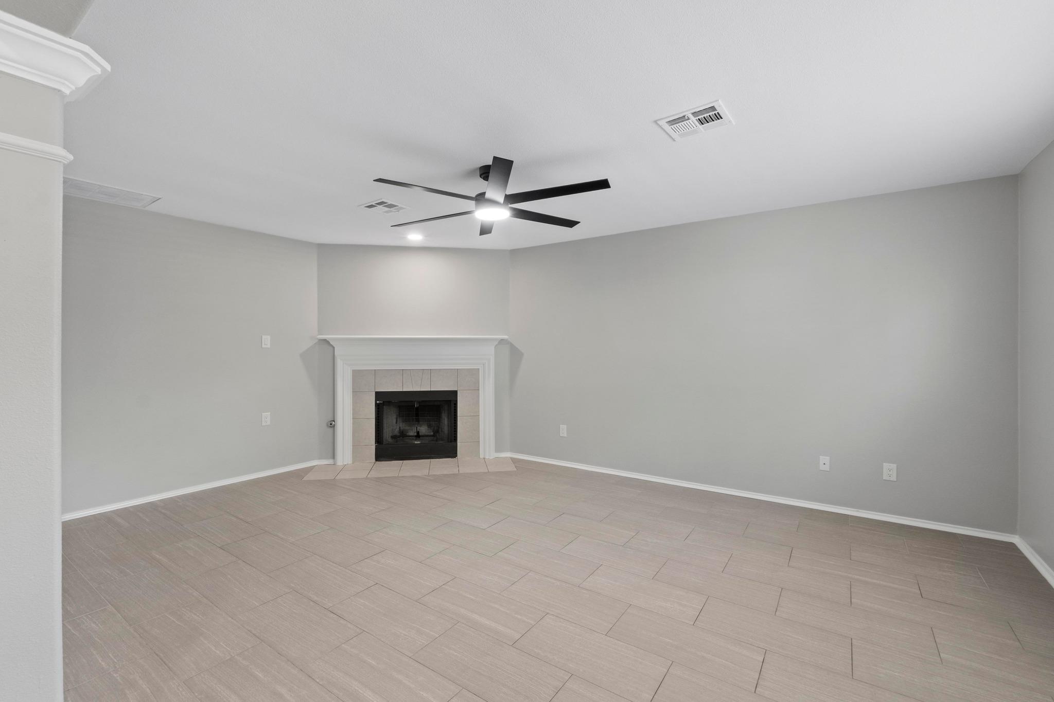 12708 Collindale CV