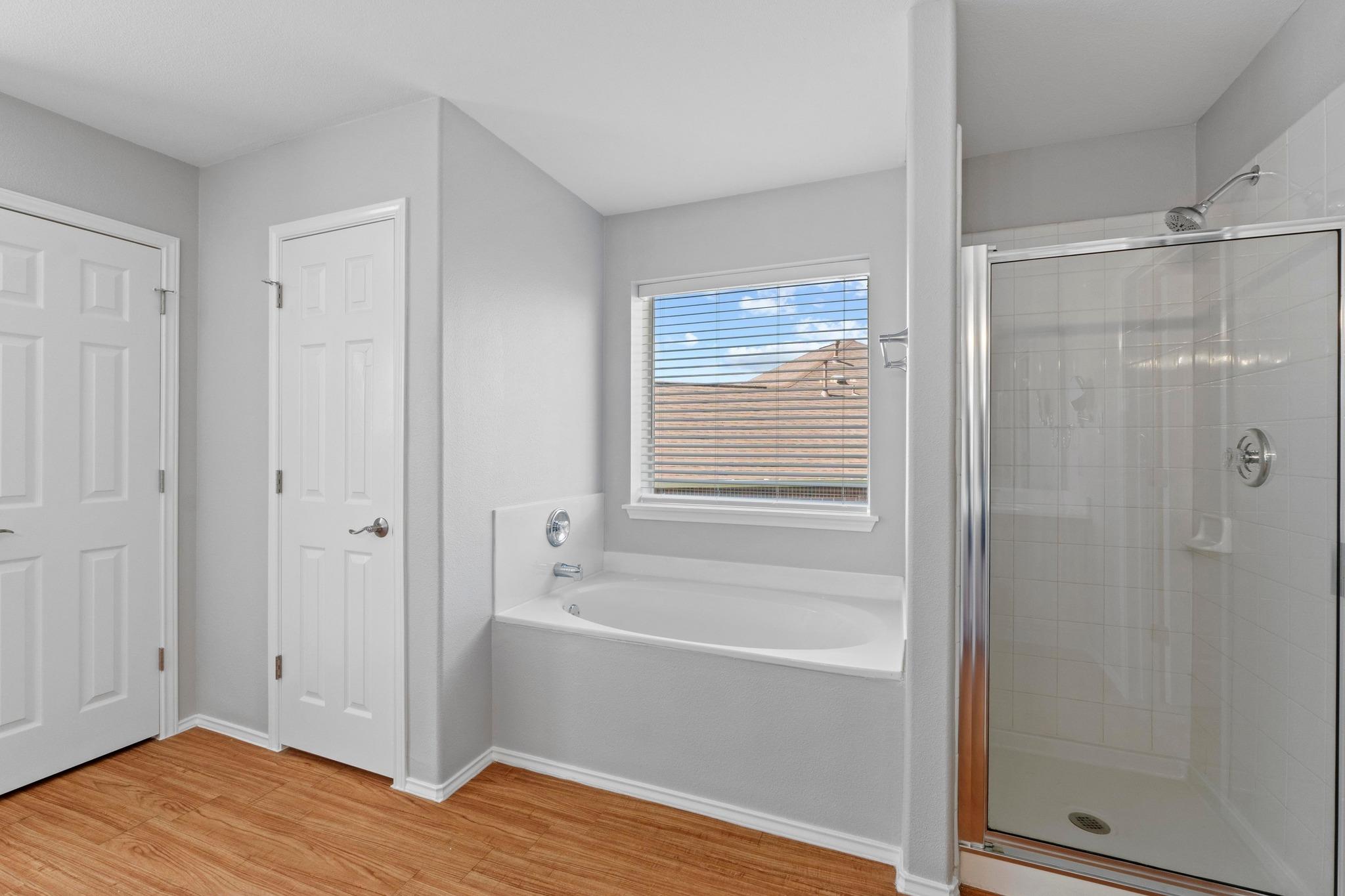 12708 Collindale CV