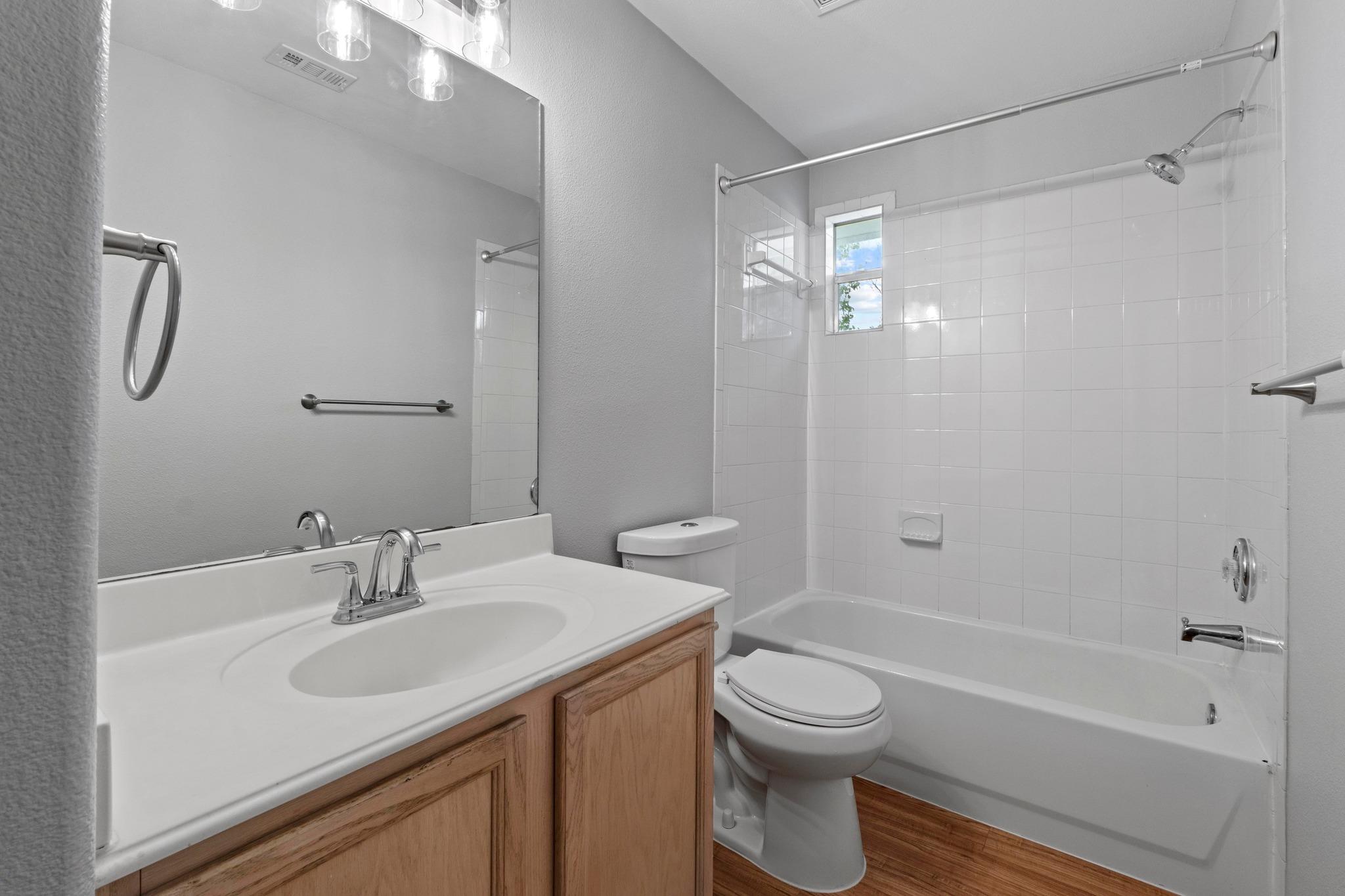 12708 Collindale CV