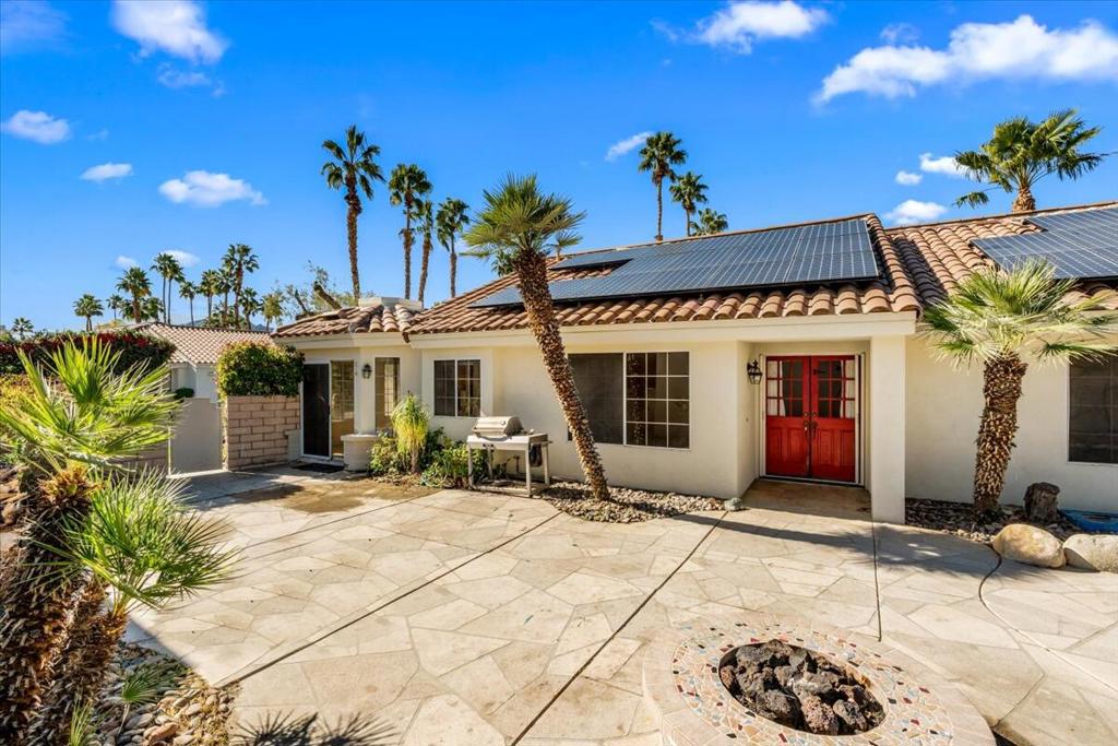 43514 Via Magellan Drive