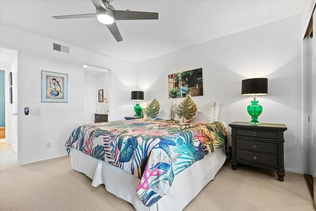 500 E Amado Road 414