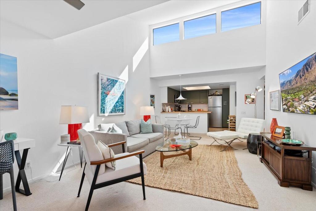 500 E Amado Road 414