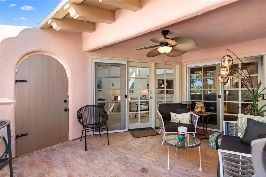 500 E Amado Road 414