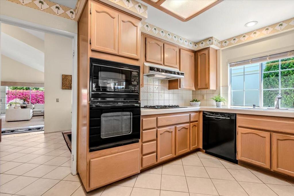 43510 Via Magellan Drive