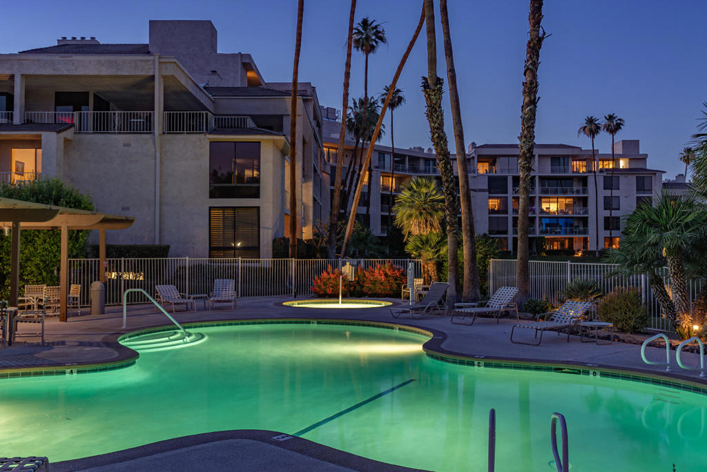 910 Island Drive 306