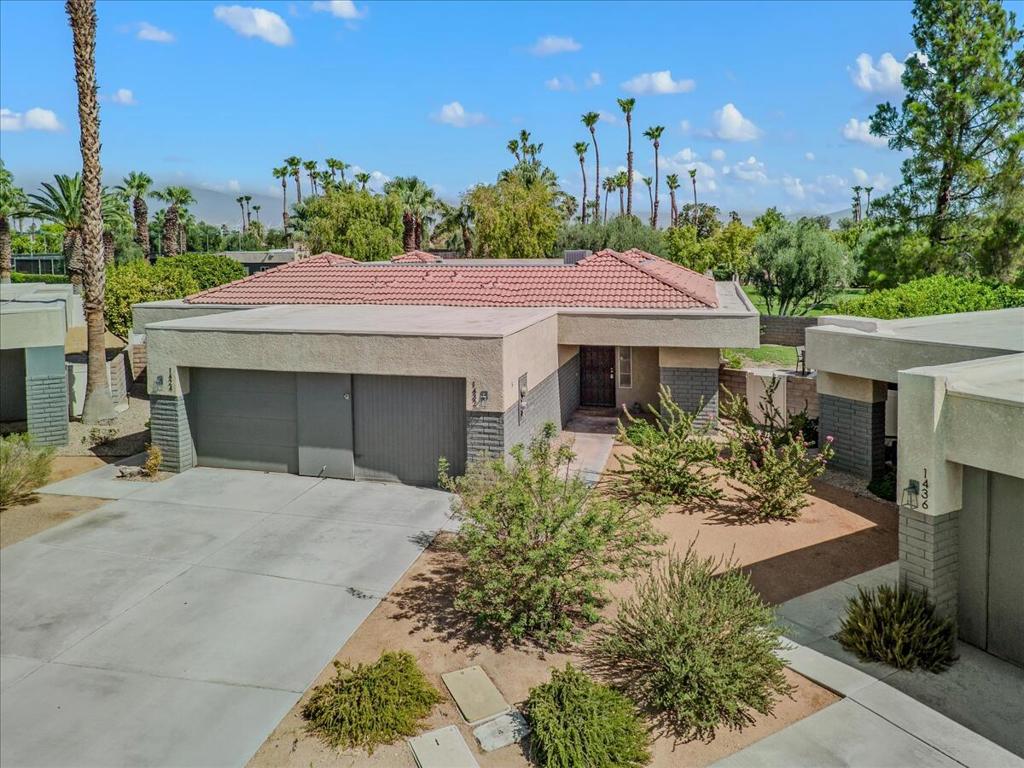 1432 Sunflower Circle S