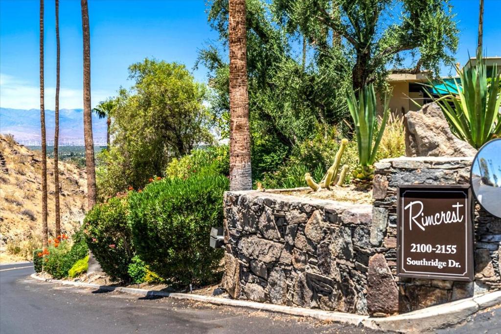 2140 Southridge Drive