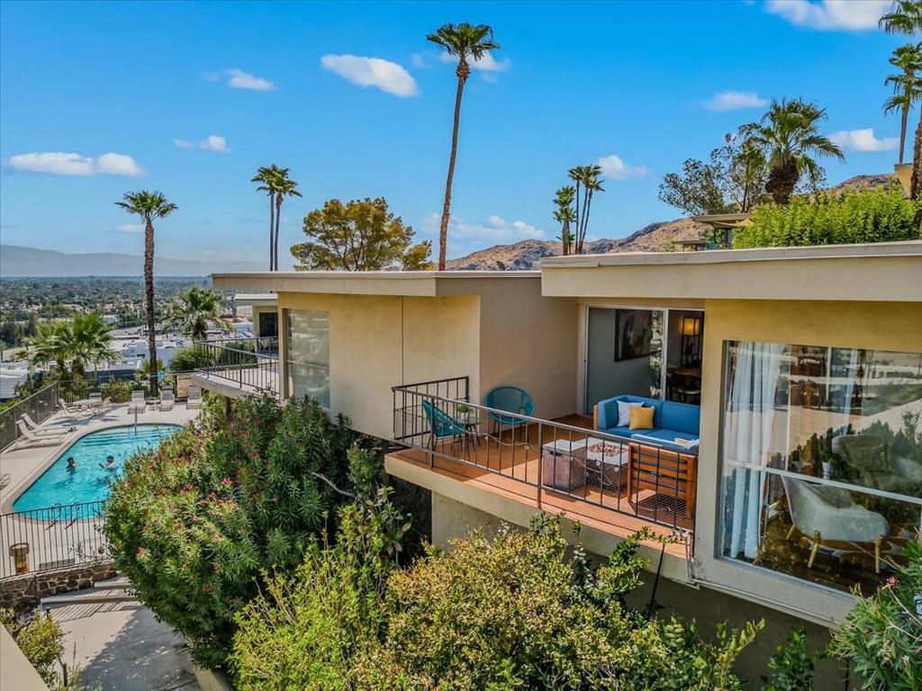 2140 Southridge Drive
