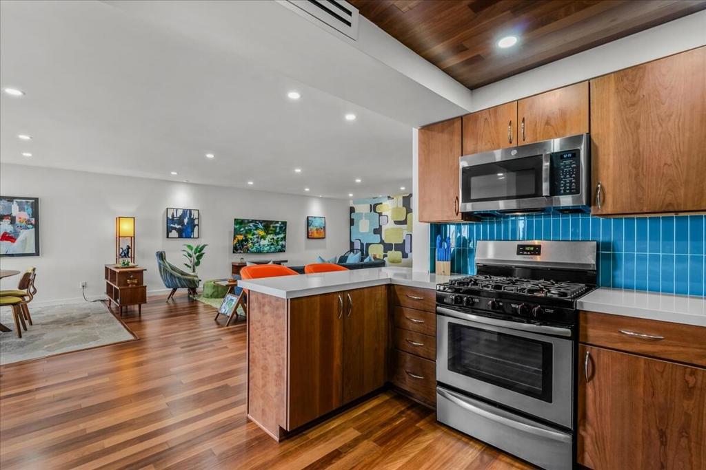 2140 Southridge Drive