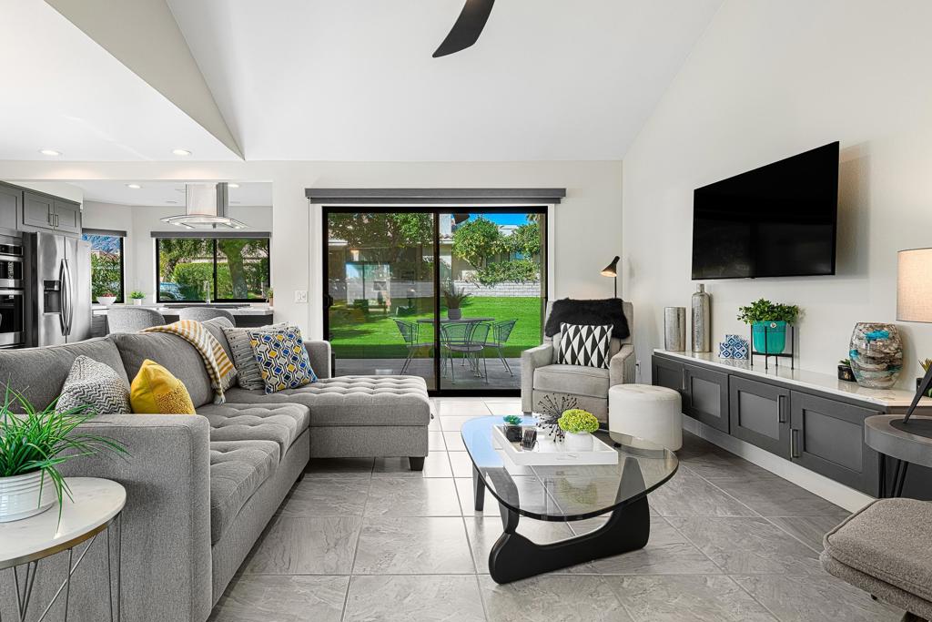 35583 W Paseo Circulo W 89