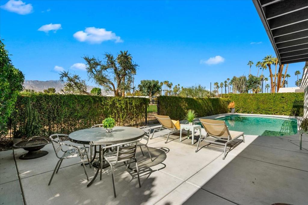 39615 Kirkwood Court