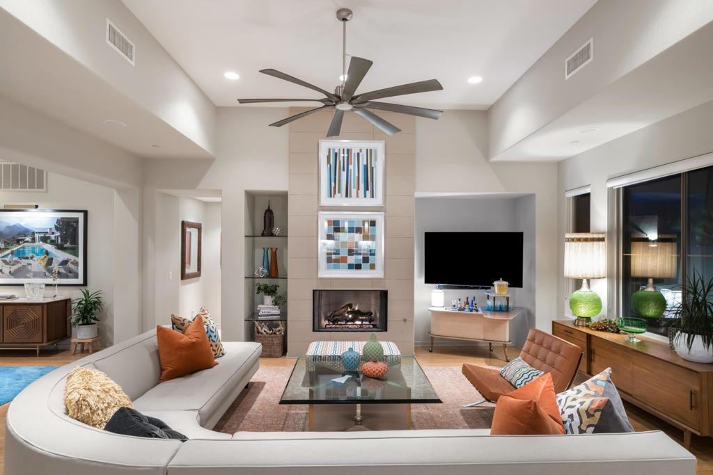 3013 Candlelight Lane