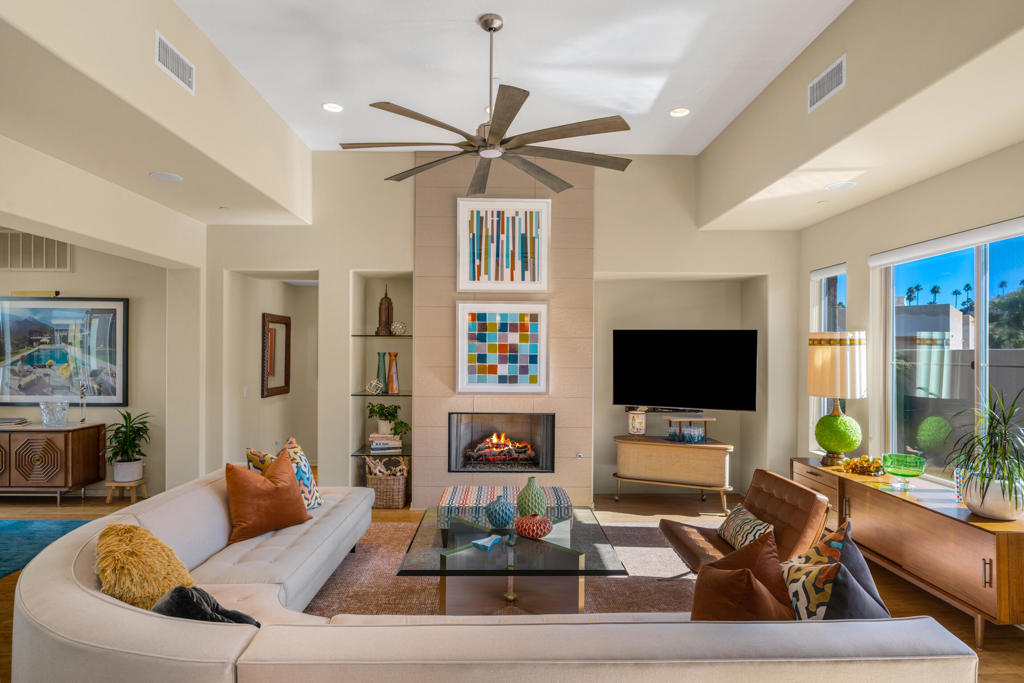 3013 Candlelight Lane