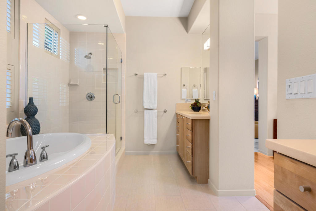 3013 Candlelight Lane