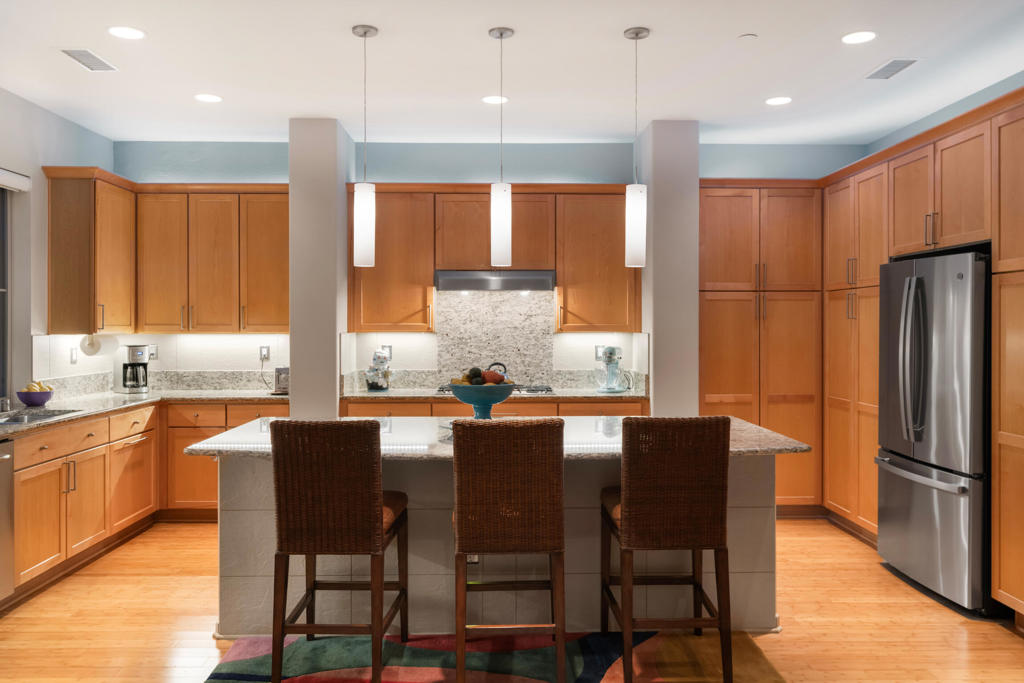 3013 Candlelight Lane