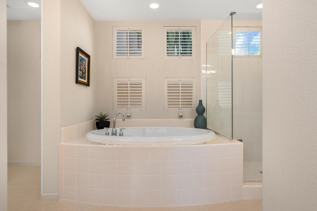 3013 Candlelight Lane