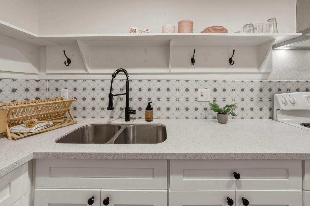 2821 W Los Felices Circle W K215