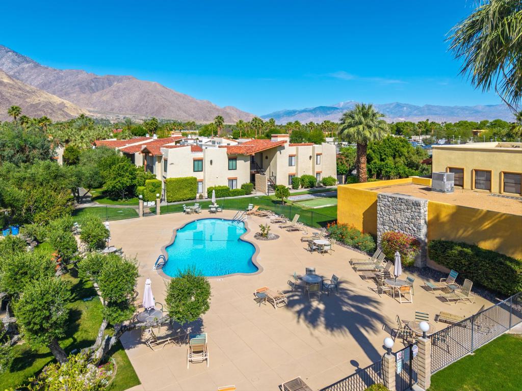 1415 N Sunrise Way 55