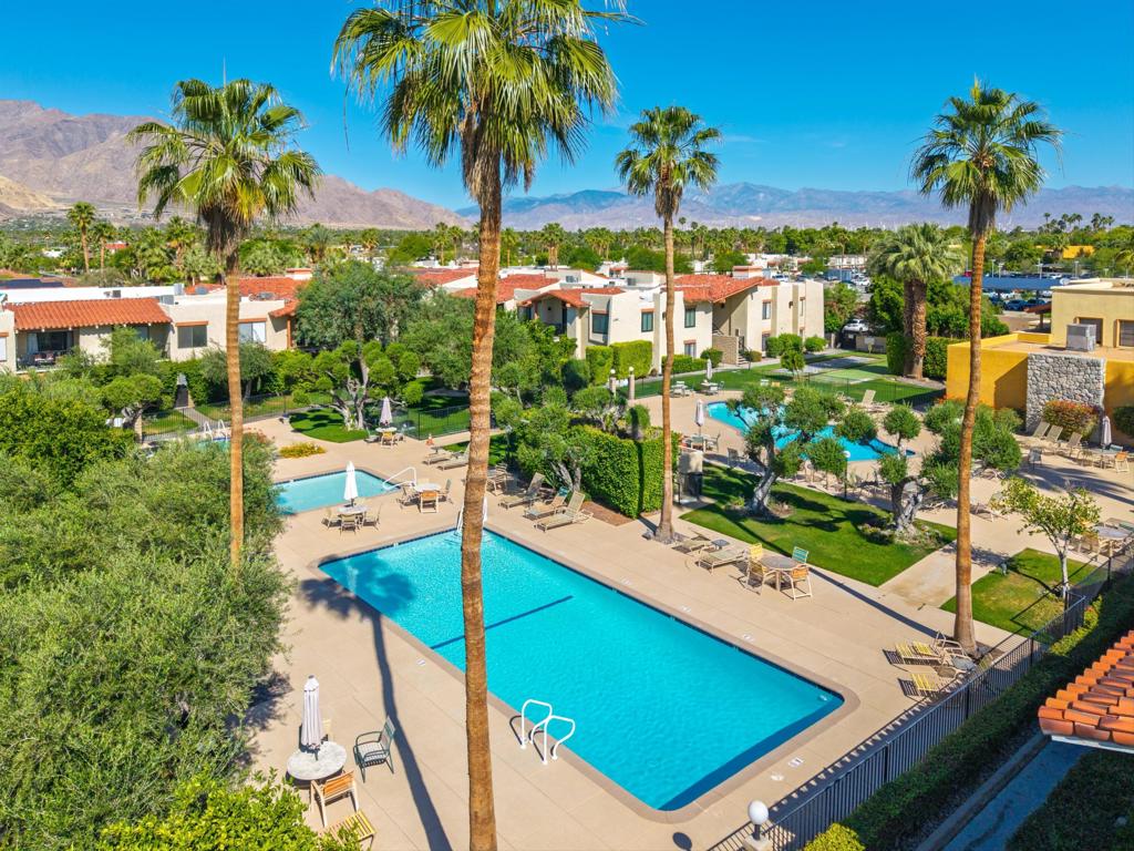 1415 N Sunrise Way 55