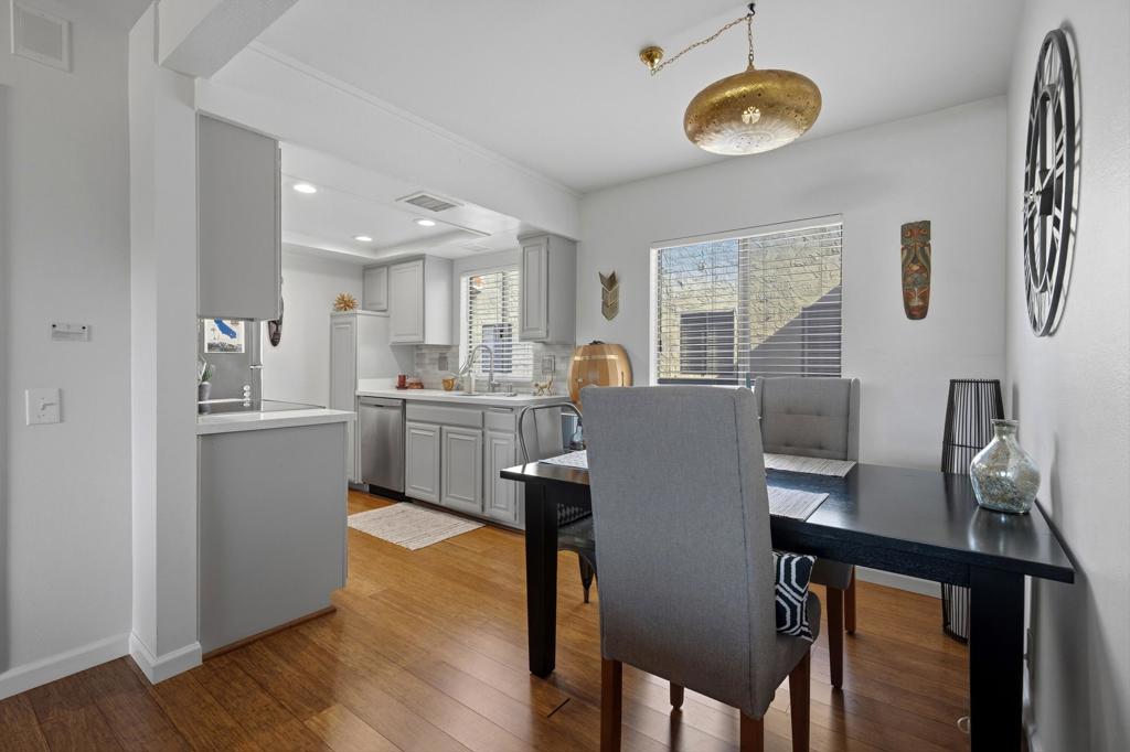 1415 N Sunrise Way 55