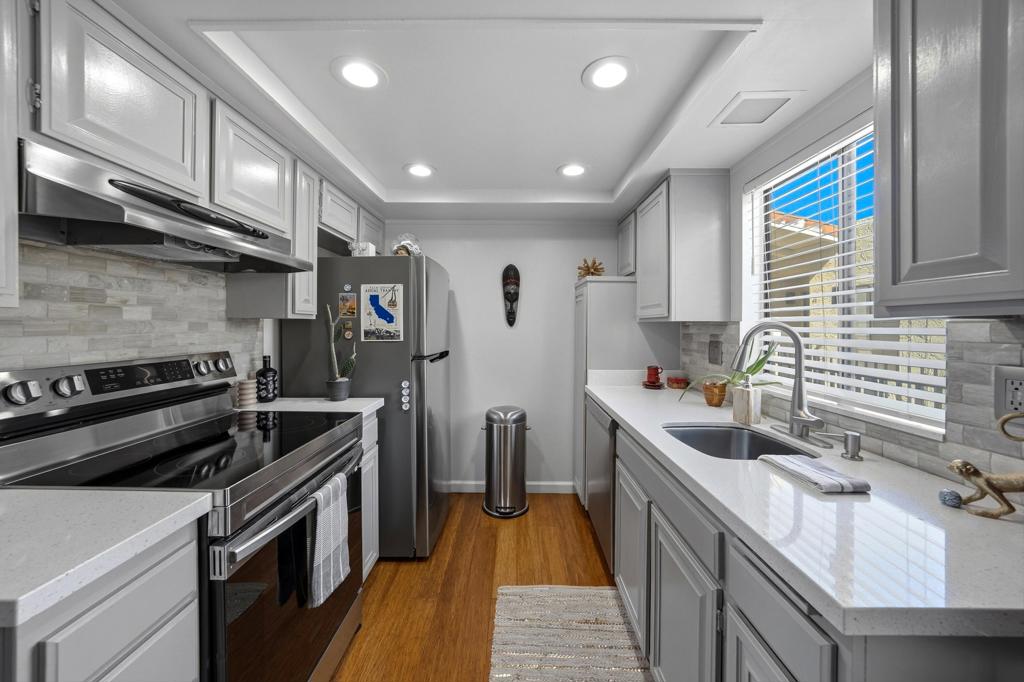 1415 N Sunrise Way 55