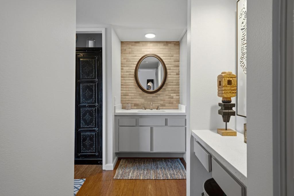 1415 N Sunrise Way 55