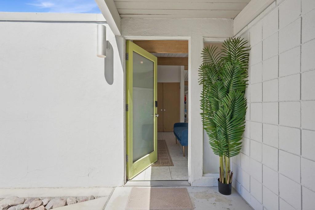 504 E Laurel Circle