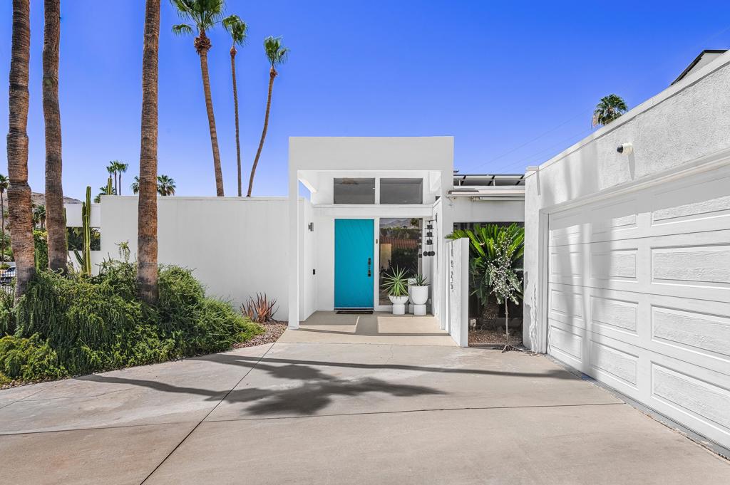 1925 S Joshua Tree Place