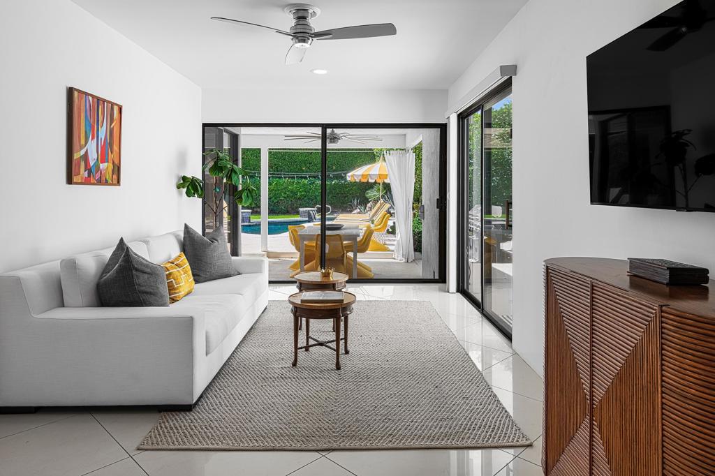 1925 S Joshua Tree Place