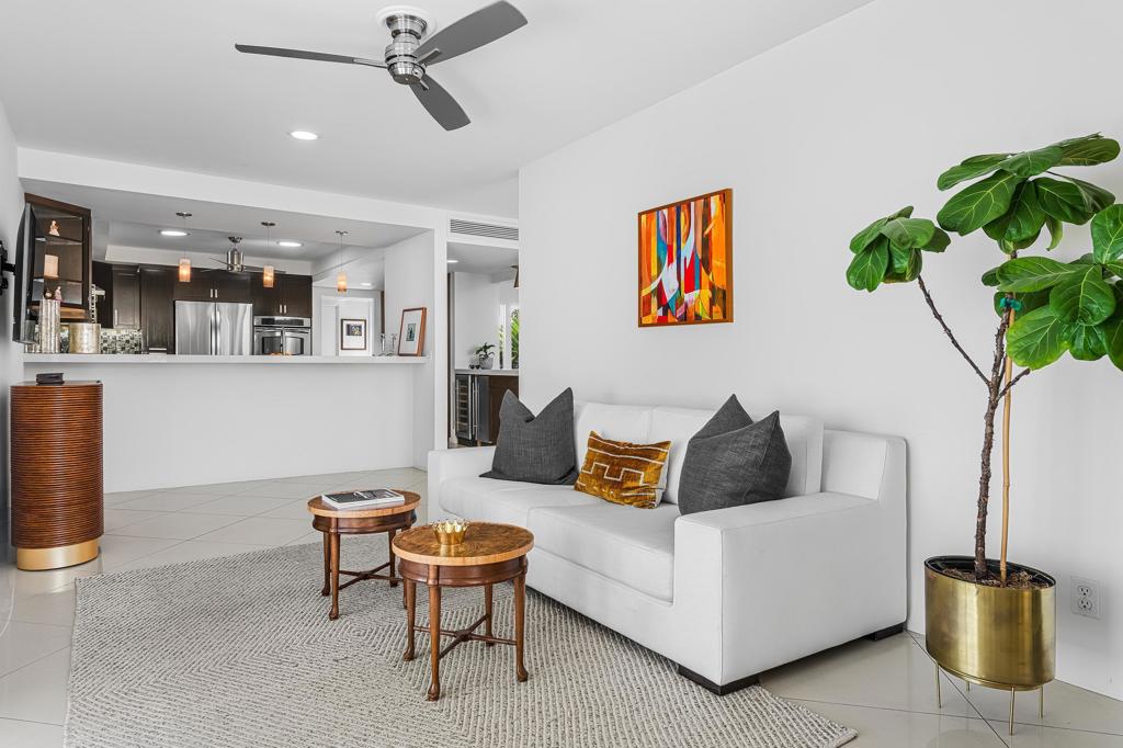 1925 S Joshua Tree Place