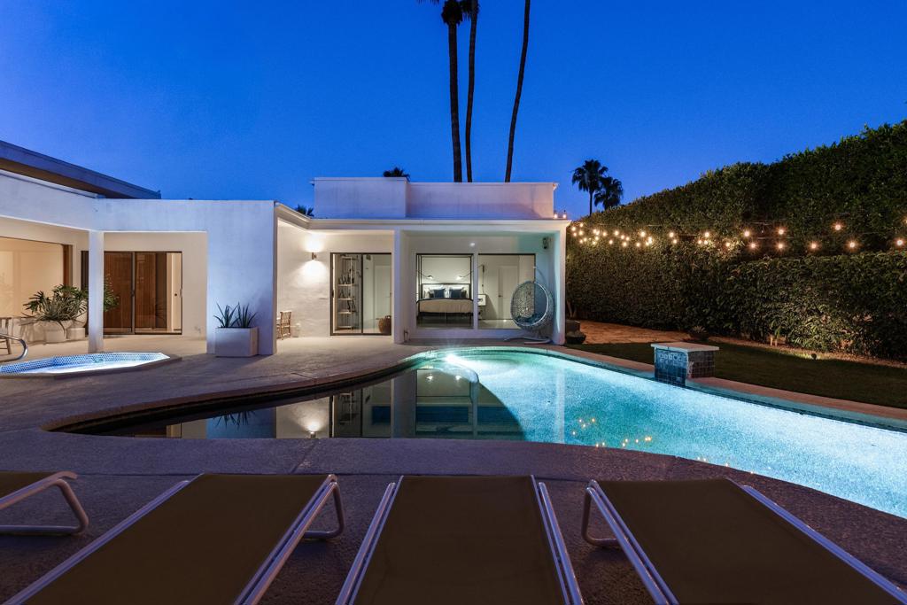 1925 S Joshua Tree Place