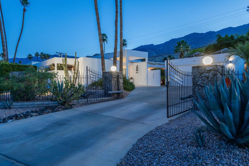 1925 S Joshua Tree Place