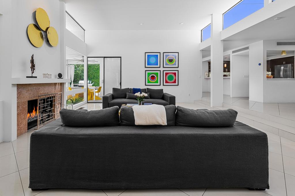 1925 S Joshua Tree Place