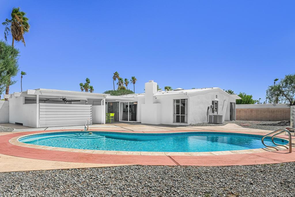 859 E Grace Circle