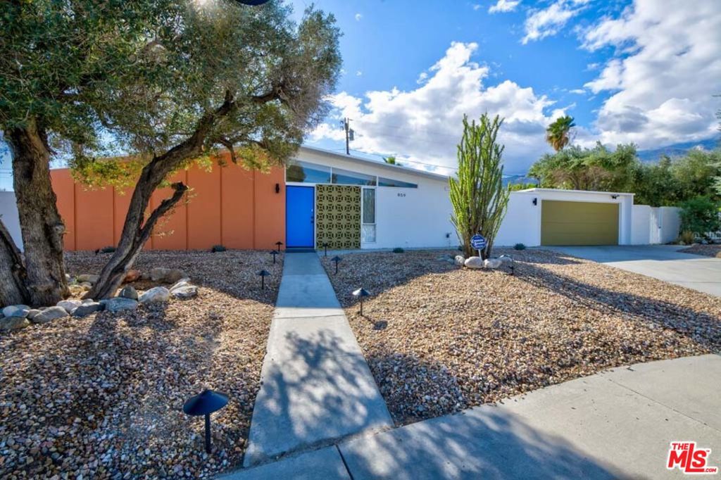 859 E Grace Circle