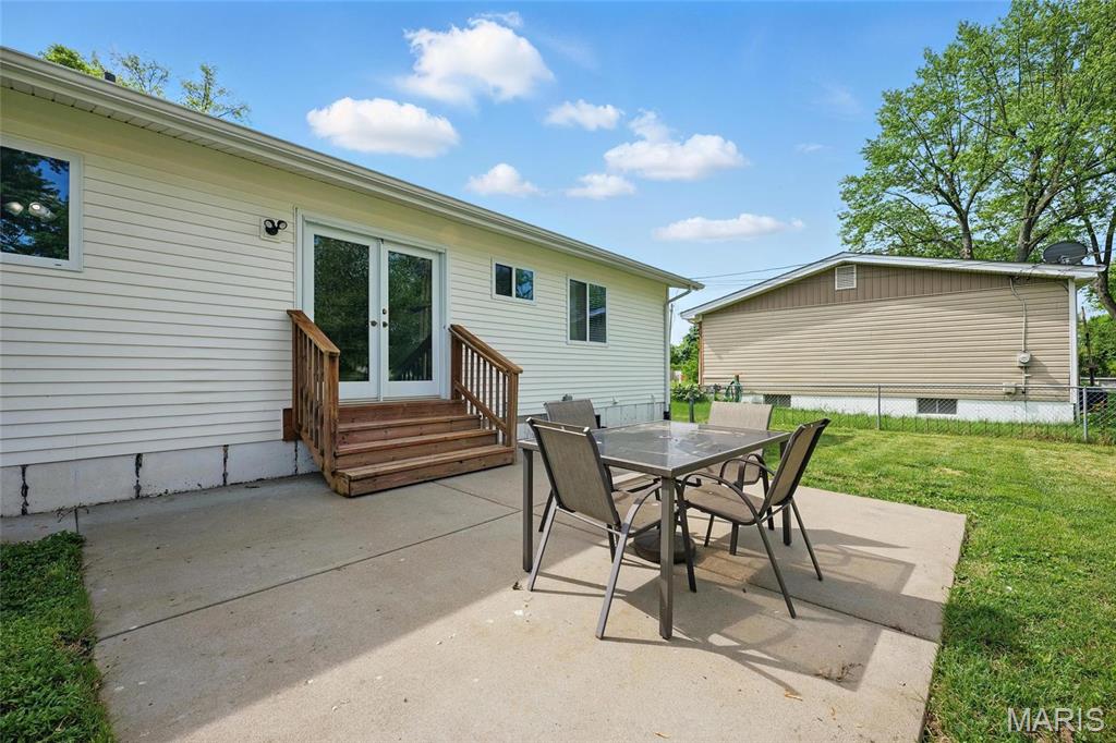 7317 Elm Grove Court
