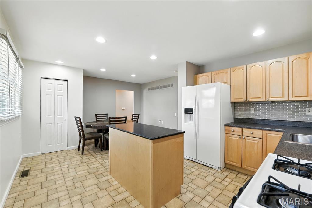 3205 Fleet Lane